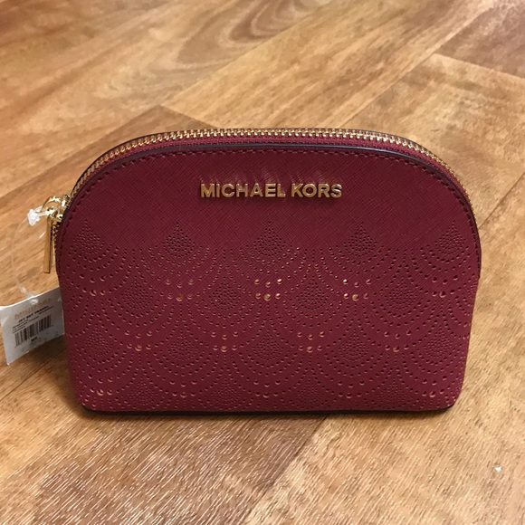 Michael Kors Handbags - MICHAEL KORS MAKEUP/COSMETIC BAG